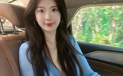 坐在学长的根茎写作业